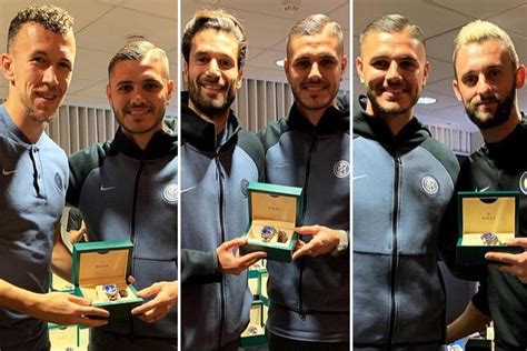 icardi rolex tarocchi squadra|Icardi buys Inter squad Rolexes .